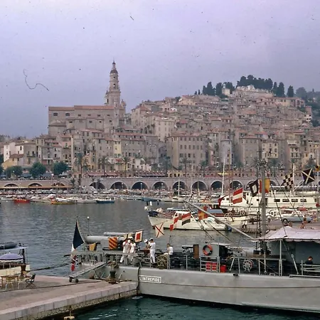 17 Rue Des Marins Menton
